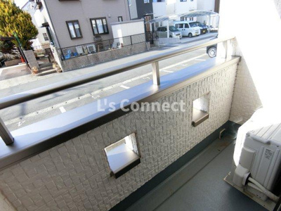 【バルコニー】 | サンライズ江合錦町 | 晴れた日には洗濯物もたくさん干せます。