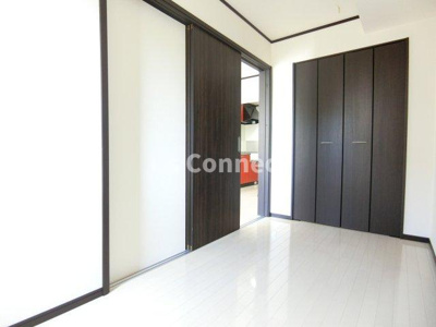 【内装】 | サンライズ江合錦町 | 居室と寝室を分けて生活できる１ＬＤＫ。