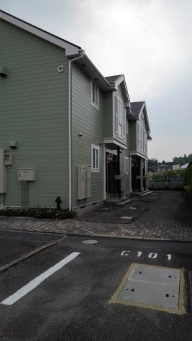 クレストールＤの内装|明るい色調の室内です