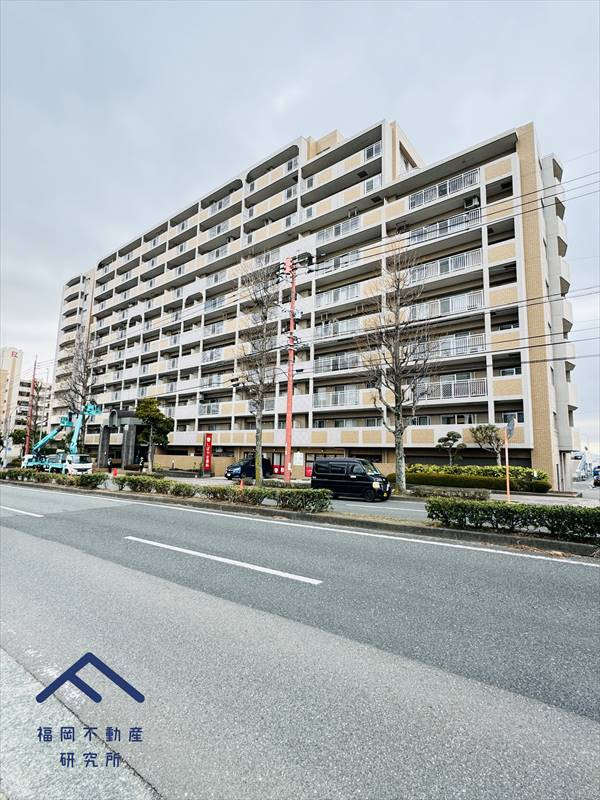 エバーライフ東平尾公園A棟