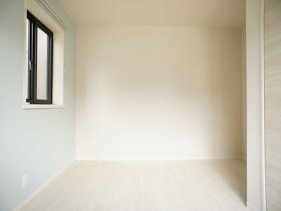 【子供部屋】 | ラフォーレ・あずまB | アクセントクロスがオシャレです！