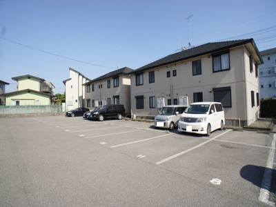 【駐車場】 | ラフォーレ・あずまB | 駐車場2台無料です。