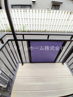 【バルコニー】 | ベノワコートA棟 | 別部屋写真です。