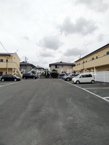 【駐車場】 | ベノワコートA棟 | 駐車場完備です