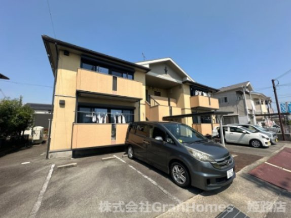 クラスティーナの外観