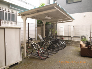 【その他共用部分】 | 駐輪場です。マンション住人のかたが整理整頓協力し合ってます。