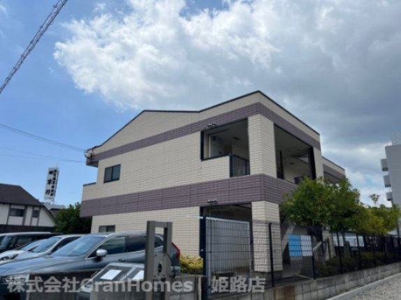 ネオクオーツ神屋 壱番館の外観