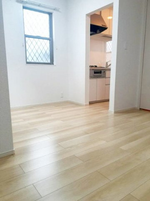 【居間・リビング】 | サンアベニュー | 内装も気になるポイント