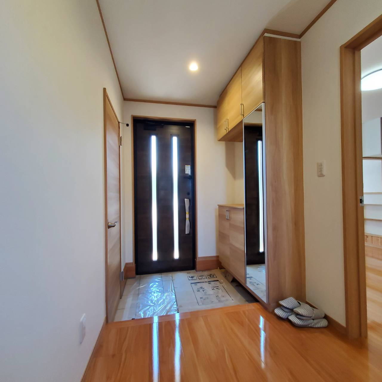 八戸市城下4丁目14番38－3号の玄関