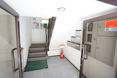 【ロビー】 | ピットレスク千里 | ロビー★