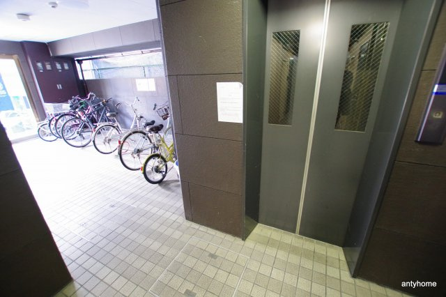 エスプライム新大阪2　仲介手数料無料のロビー