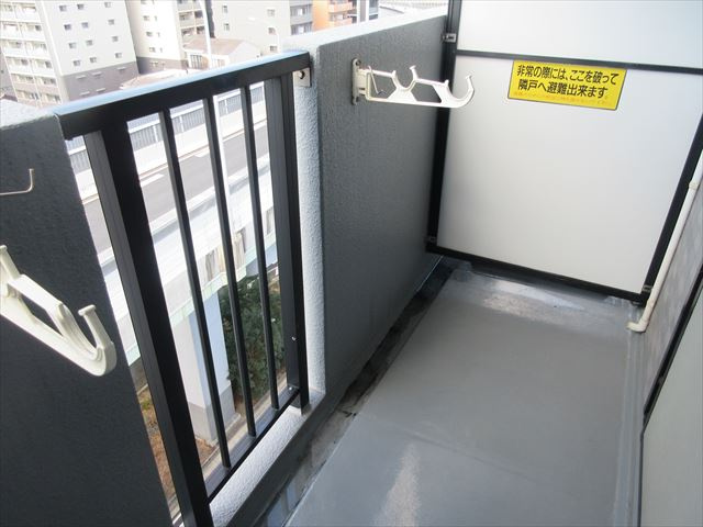 クレスト泉のバルコニー|クレスト泉