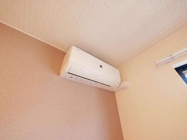 グリーンハイツ加茂Ⅱの設備|エアコンです