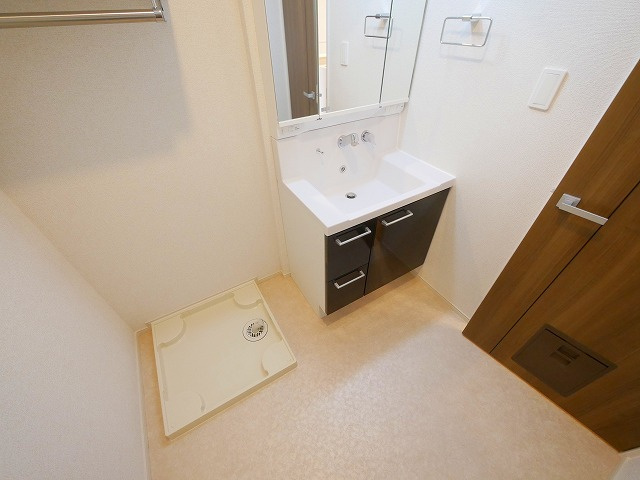 グリーンハイツ加茂Ⅱの洗面所|使いやすい洗面所です