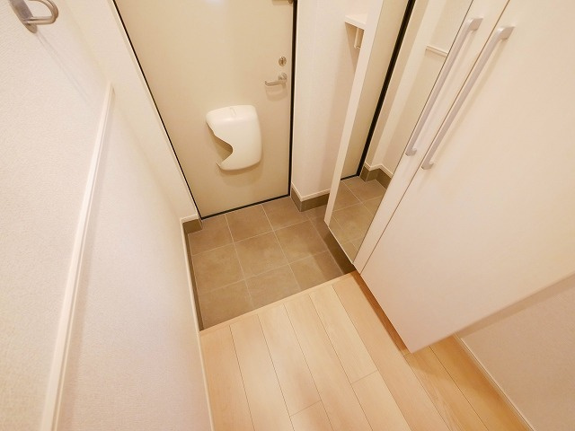 グリーンハイツ加茂Ⅱの玄関