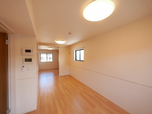 グリーンハイツ加茂Ⅱの居間・リビング