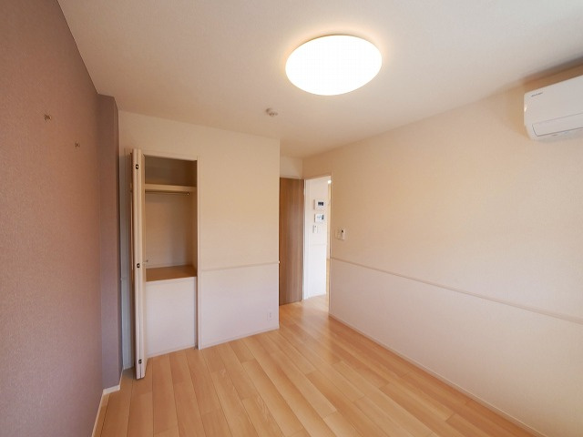 グリーンハイツ加茂Ⅱの洋室