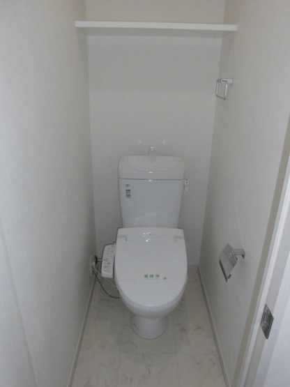 【トイレ】 | ヴィラージュ高宮ストリート | 別号室の写真になります。現況優先。