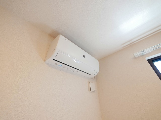 グリーンハイツ加茂Ⅱの設備|エアコンです