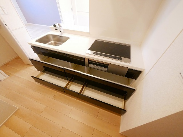 グリーンハイツ加茂Ⅱのキッチン|キッチンでお料理をお楽しみください