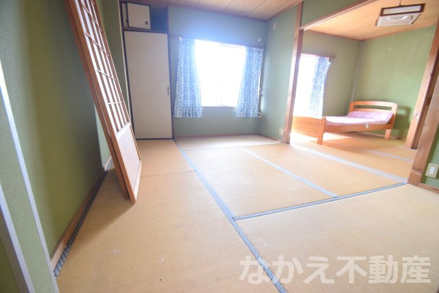 【寝室】 | 広くて明るい寝室