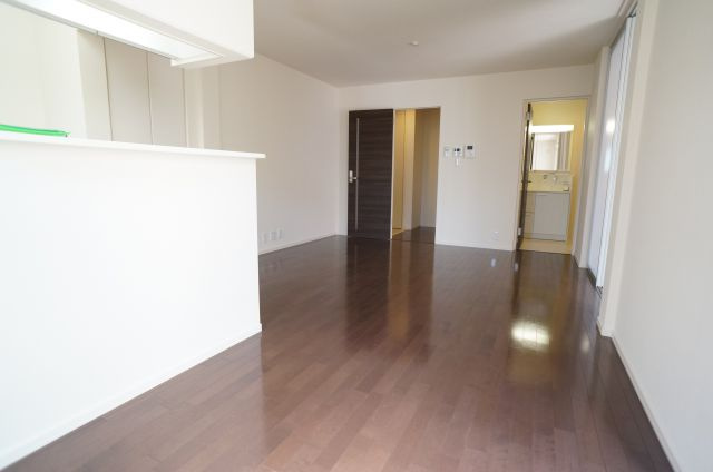 グリーンメゾンの居間・リビング|参考、同建物・同間取りの号室