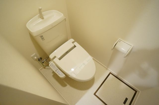 グリーンメゾンのトイレ|参考、同建物・同間取りの号室