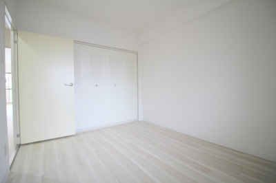 【洋室】 | サンフラッツ南桜塚