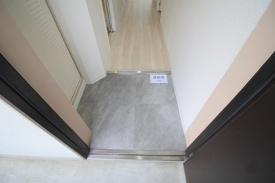 【玄関】 | サンフラッツ南桜塚