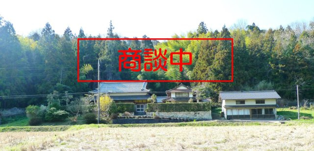 多久町　中古戸建の外観|広い日本庭園付の和風住宅です。正面の土地も含みます。土地が広く本格的な野菜作りもできますので、田舎暮らしができます。
