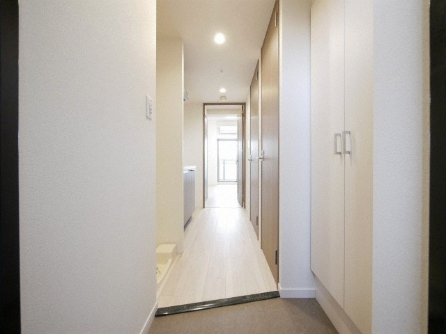 プレサンス長堀通グレイタスの玄関