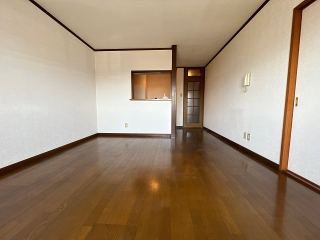 シャトレ２１の居間・リビング