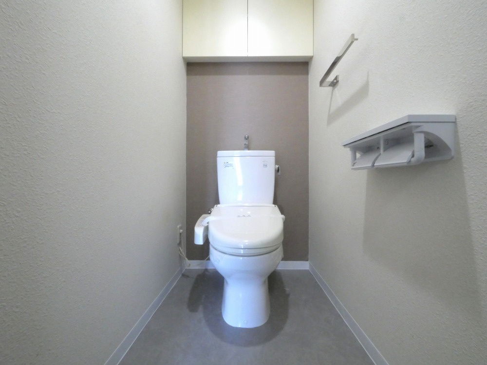 大阪市浪速区敷津西２丁目の賃貸マンションのトイレ