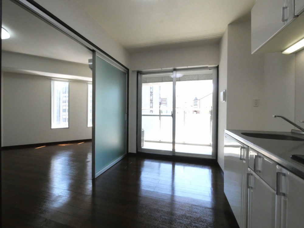 大阪市浪速区敷津西２丁目の賃貸マンションの居間・リビング