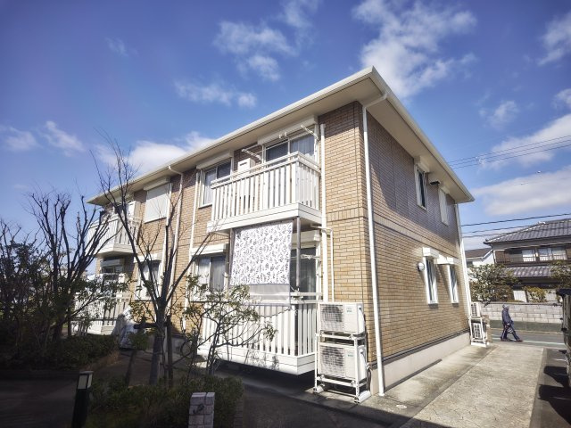 【外観】 | ロイヤル倉治　B棟 | 落ち着いた雰囲気の外観です
