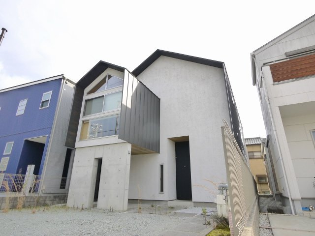 天理市田部町住宅の外観