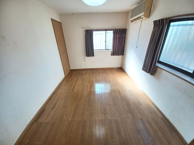 比企郡吉見町大字下細谷 古民家の洋室|１Ｆ6帖洋室