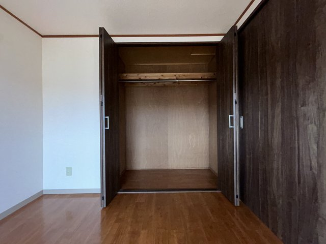 秋川グランドパレスの収納|洋室の収納