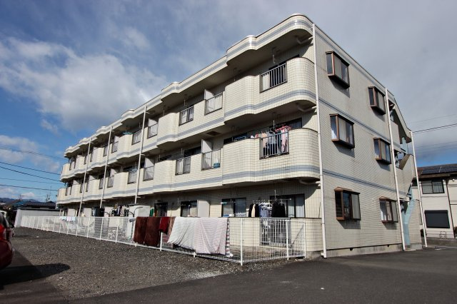 秋川グランドパレスの外観|バルコニー側の建物外観