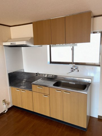 秋川グランドパレスのキッチン|シンクの収納