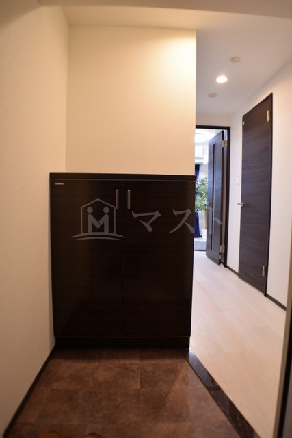 グランパシフィック北新町の玄関