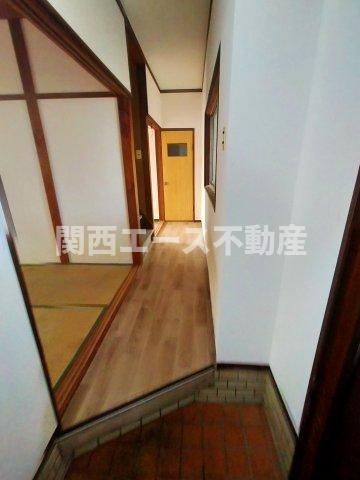 【玄関】 | 上四条町貸家