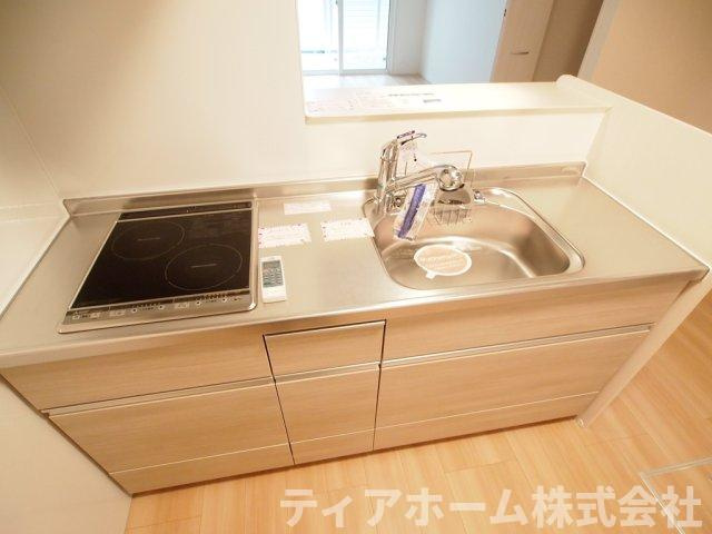 メゾンフルール トモ B棟のキッチン|きれいなキッチンです