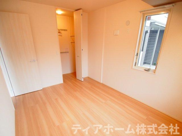 メゾンフルール トモ B棟の洋室|ゆったりした洋室です