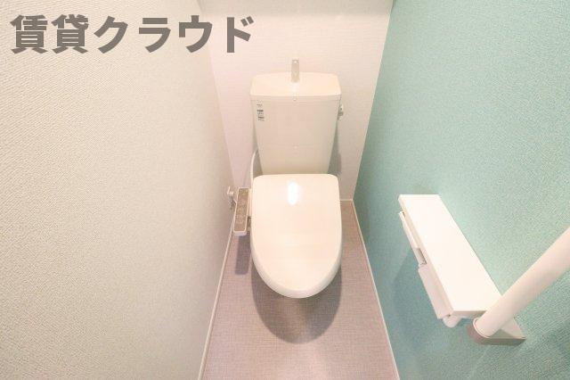 プリマヴェーラ七番館のトイレ|落ち着いた色調のトイレです