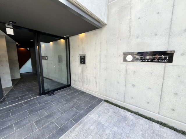 アクエルド明石西のエントランス