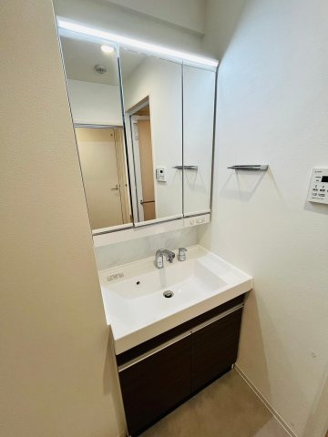 アクエルド明石西の洗面所