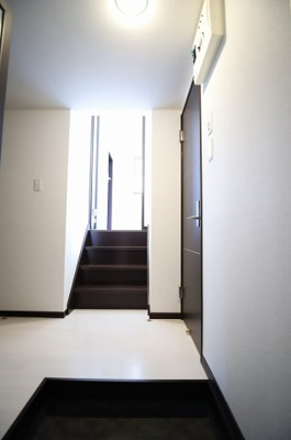 【玄関】 | PROUD REGALIA HAKATA SOUTH RENAISSANCE | ※別号室の写真になります。現況優先。