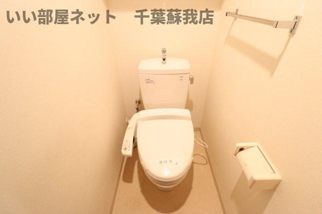 クイーンズレゾン末広のトイレ|落ち着いたトイレです