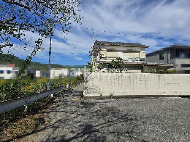 高知市瀬戸東町1丁目　土地の前面道路含む現地写真